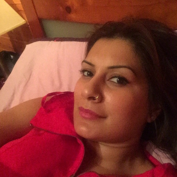 Meet your Posher, Mahreen - Picture 1 of 1